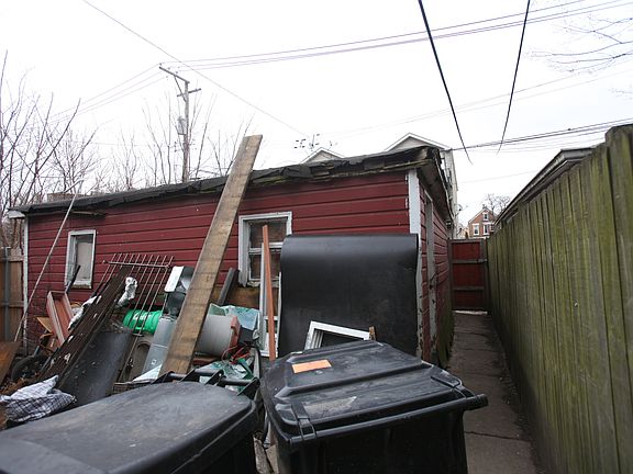 5th image of 1349 S Karlov Ave