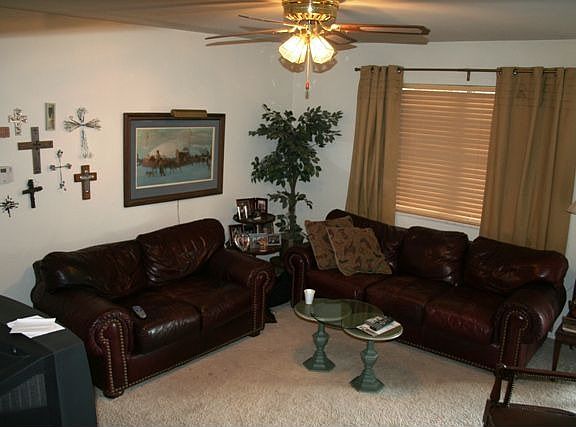 2nd image of 2792 University Ave