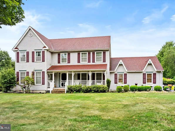 10 Van Nostrand Ct, Robbinsville, NJ 08691