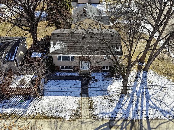 3rd image of 1211 Hall Ave