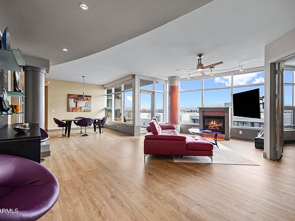 3rd image of 140 E RIO SALADO Parkway #610