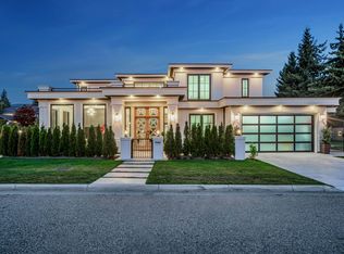 1390 Sutherland Ave, North Vancouver, BC V7L4B2