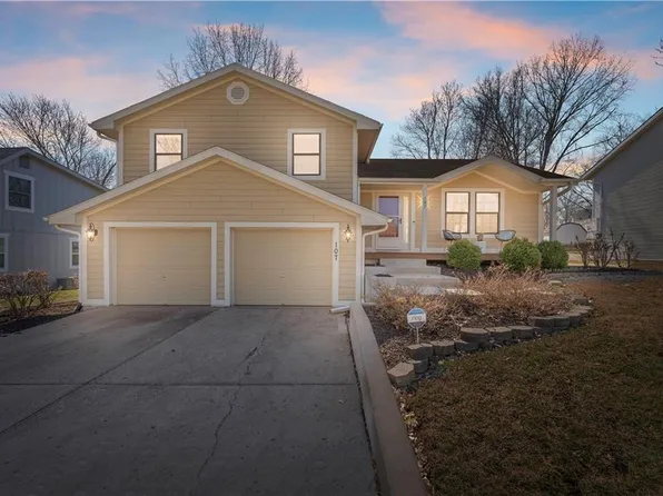 107 NW 102nd St, Kansas City, MO 64155