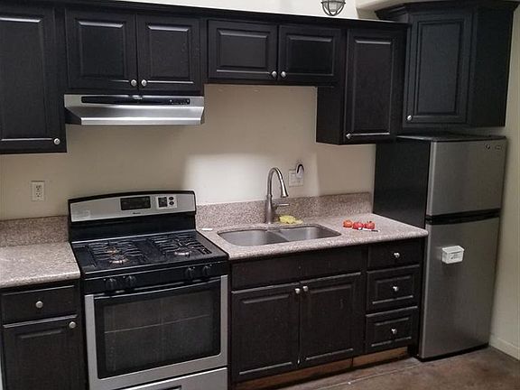 3rd image of 1734 N Main St #633-150