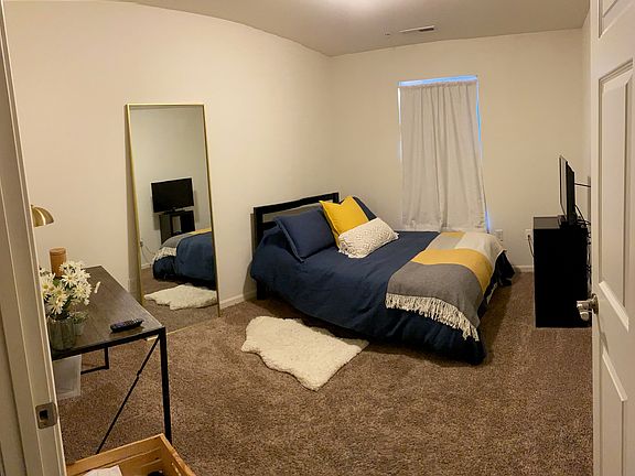 3rd image of 2710 Stratford Ave APT 201