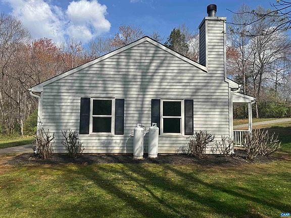 4th image of 109 Narcissus Rd