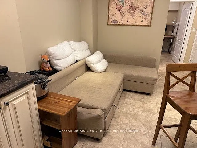 202B Finch Ave E — Photo 5
