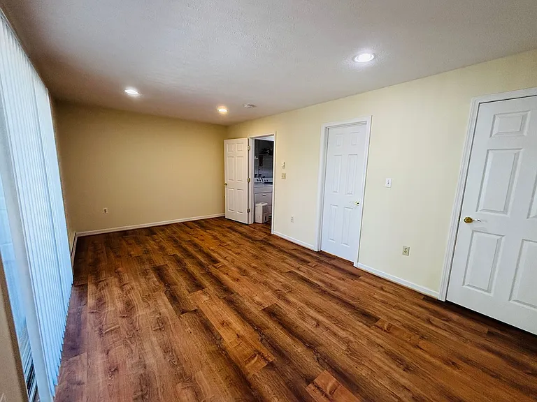 2502 Ridge Rd — Photo 13