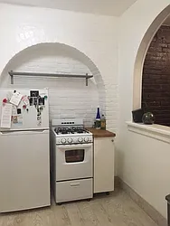 Rented by Aimee Grodanz, LREB
