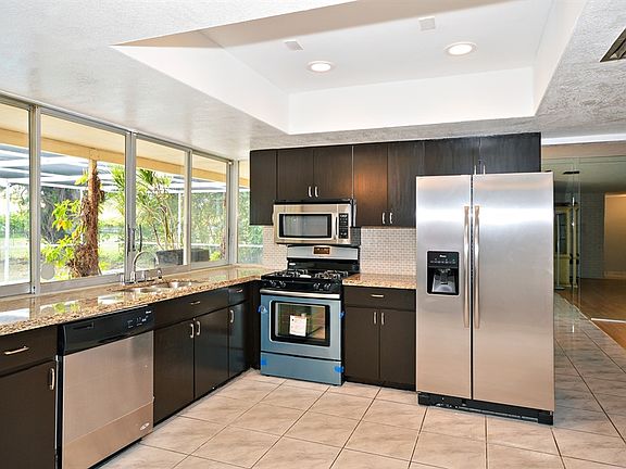 2nd image of 8330 Nw 20 Ct