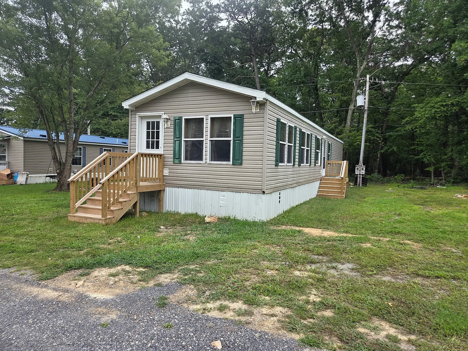 3 bed, $950 — Photo 2