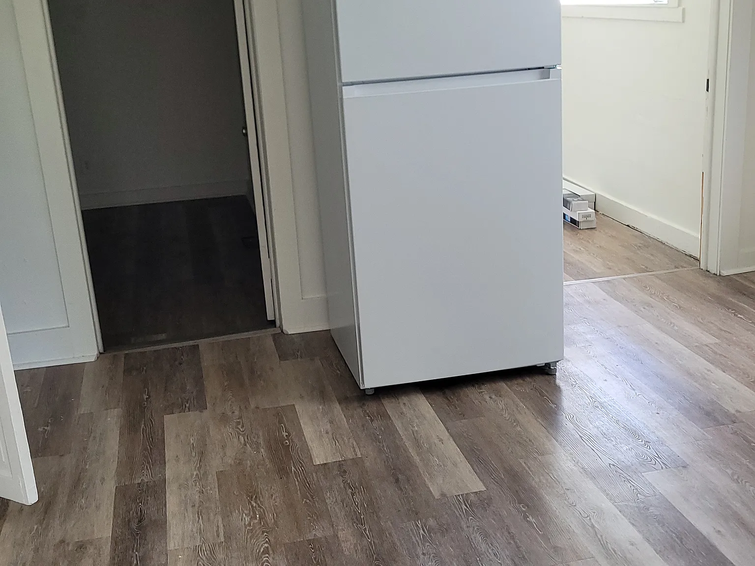 2 bed, 600 sqft, $1,050 — Photo 3
