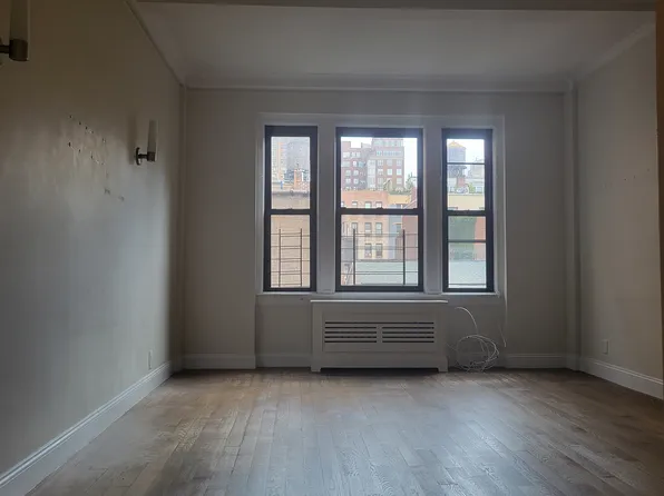 115 East 82nd Street image 1 of 11