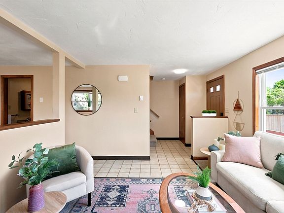 5th image of 37 Mountain St #37