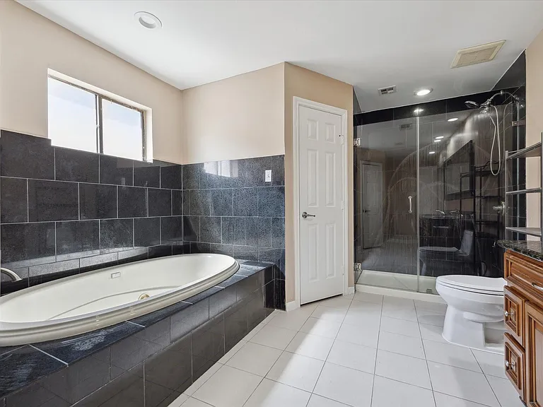3302 Chris Dr — Photo 17
