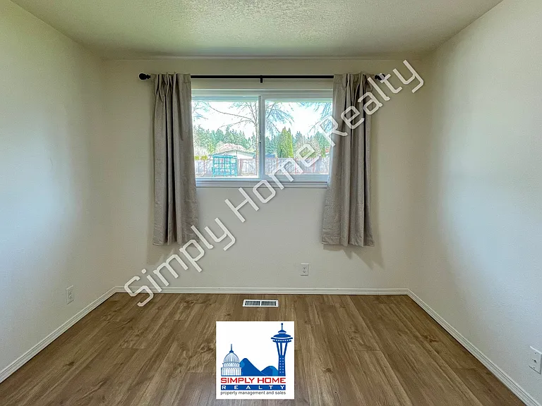 4435 Ruddell Rd SE — Photo 12