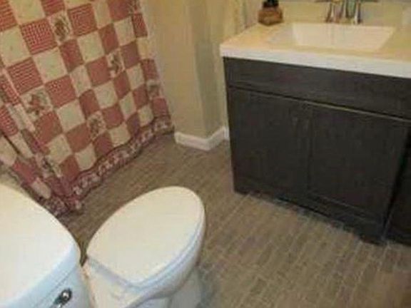 5th image of 31 Brayton St #33