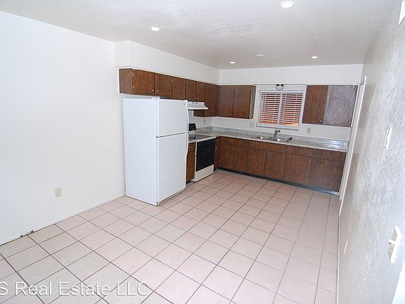 2nd image of 1503 E Ironwood Dr APT A