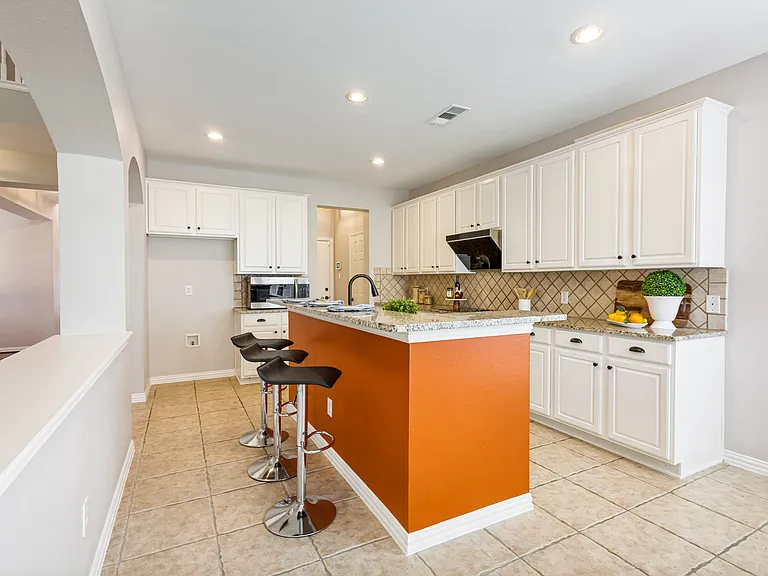 7905 Purple Martin Way — Photo 16