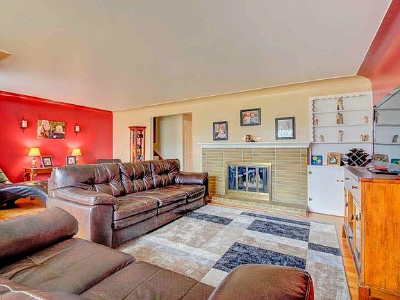 3rd image of 35 Neff Dr