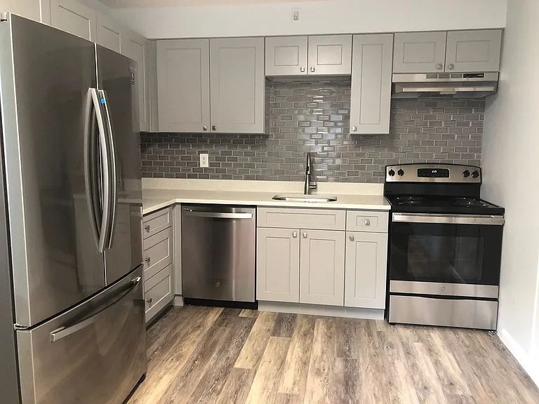 10602 Allisheim Ave — Photo 11