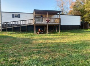 63 Marks Cir, Gandeeville, WV 25243