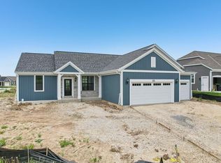 N174W20633 Laurel Springs Cir, Jackson, WI 53037