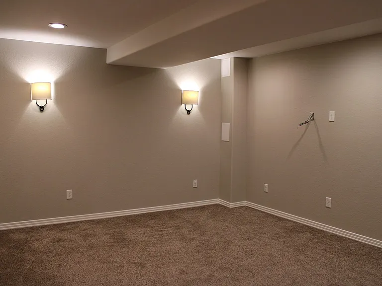 5250 Corbett Dr — Photo 11