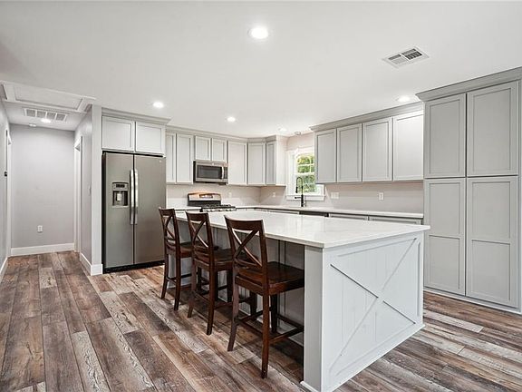 2nd image of 64174 Carey Rd