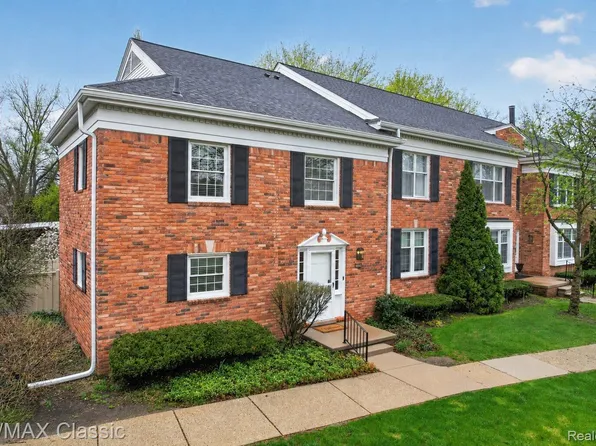 1460 Trailwood Path, Bloomfield Township, MI 48301