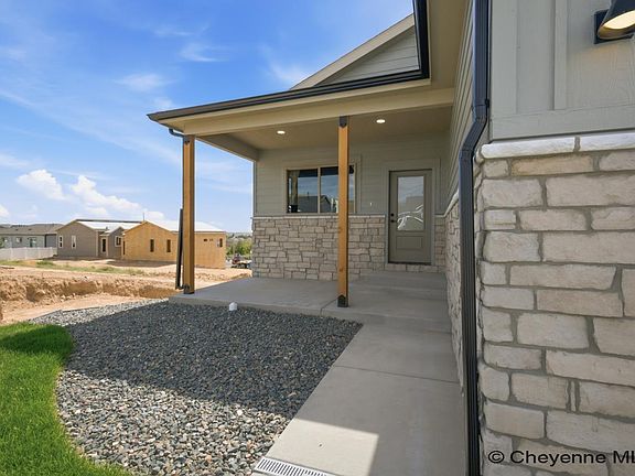4th image of 5007 Carla Dr