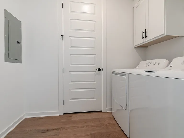 1316 S College Ave — Photo 10