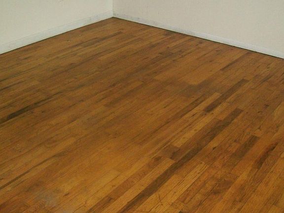 3rd image of 2102 Terrace Dr