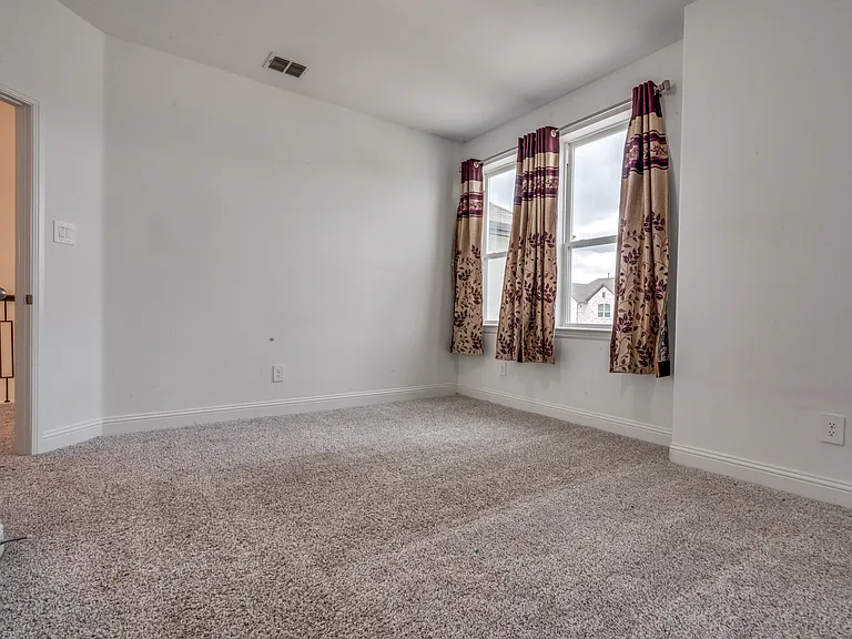 9448 Middle Ground Pl — Photo 21