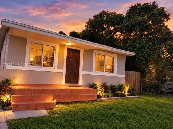 6424 Meade St, Hollywood, FL 33024