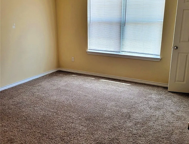 6913 Appomattox Dr — Photo 7