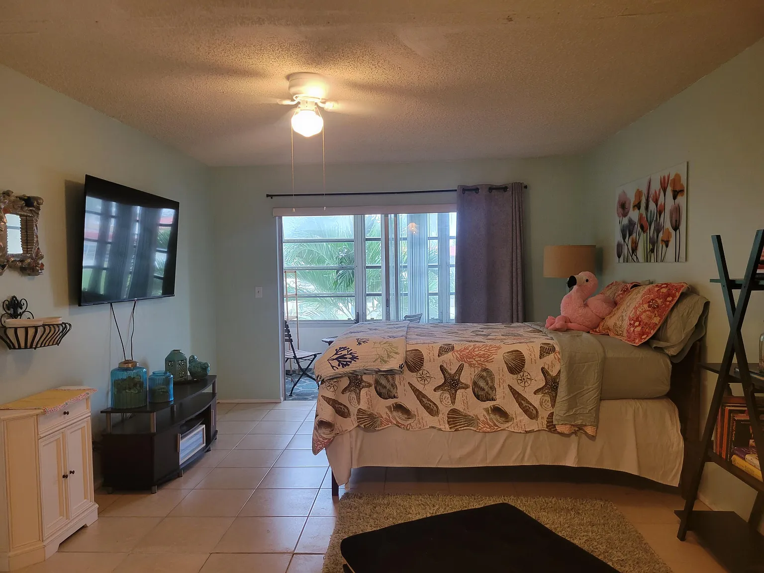 1 bed, 1.5 bath, 704 sqft, $1,350 — Photo 3