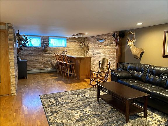 5th image of 15089 Heritage Dr