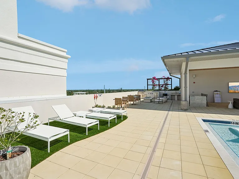 Bimini Square Apartments — Photo 21