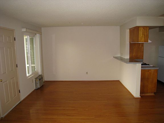 4th image of 169 N Holliston Ave APT 7