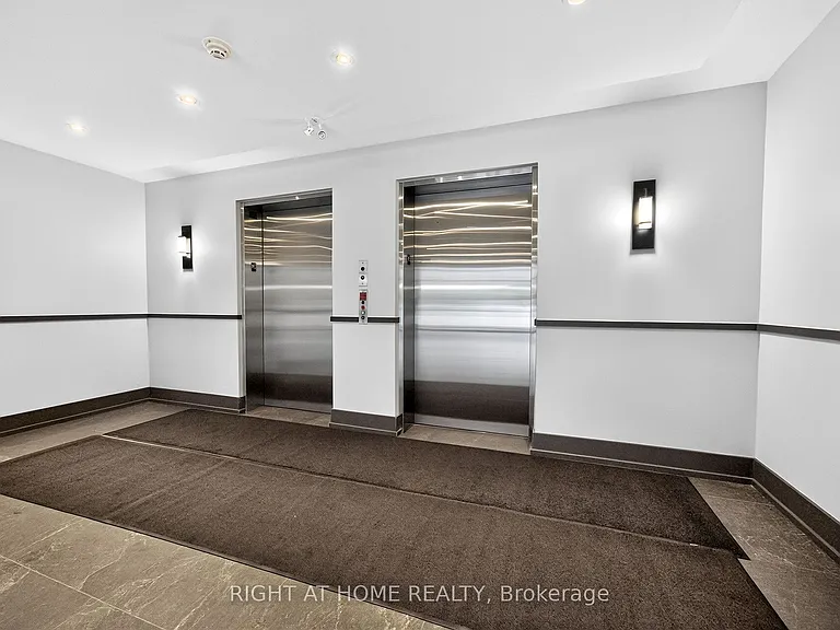 570 Lolita Gdns #430 — Photo 40