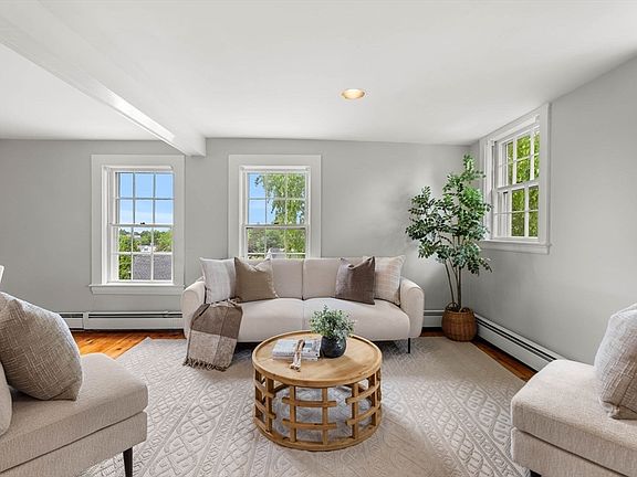 3rd image of 13 Linden St #3