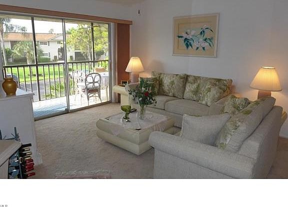 4th image of 14880 Summerlin Woods Dr Unit 13