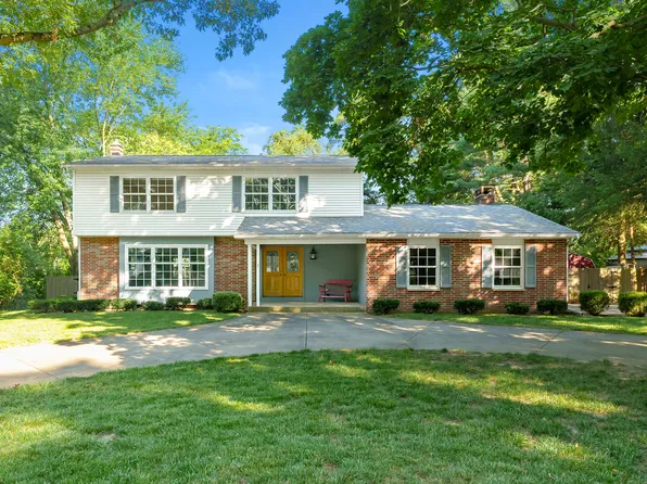 6812 Isabelle St, Portage, MI 49024