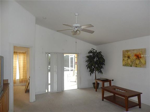 3rd image of 226 Majesty Dr