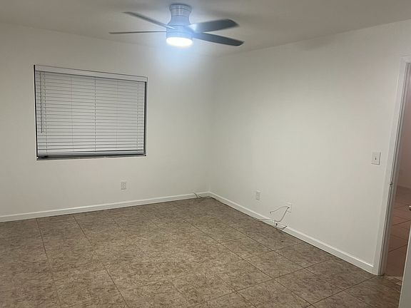 5th image of 2065 Hunters Glen Dr APT 407