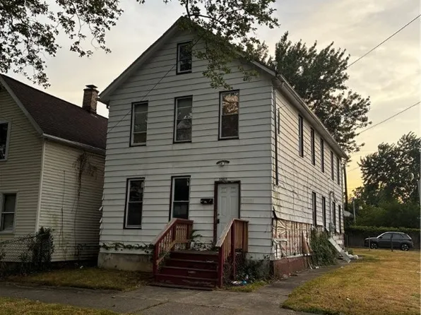 3302 W 48th St, Cleveland, OH 44102