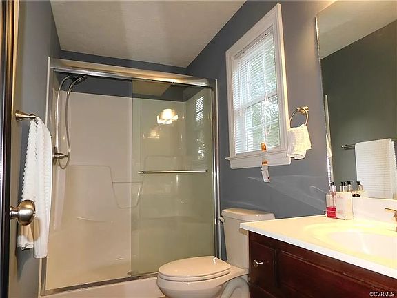 Owners bathroom