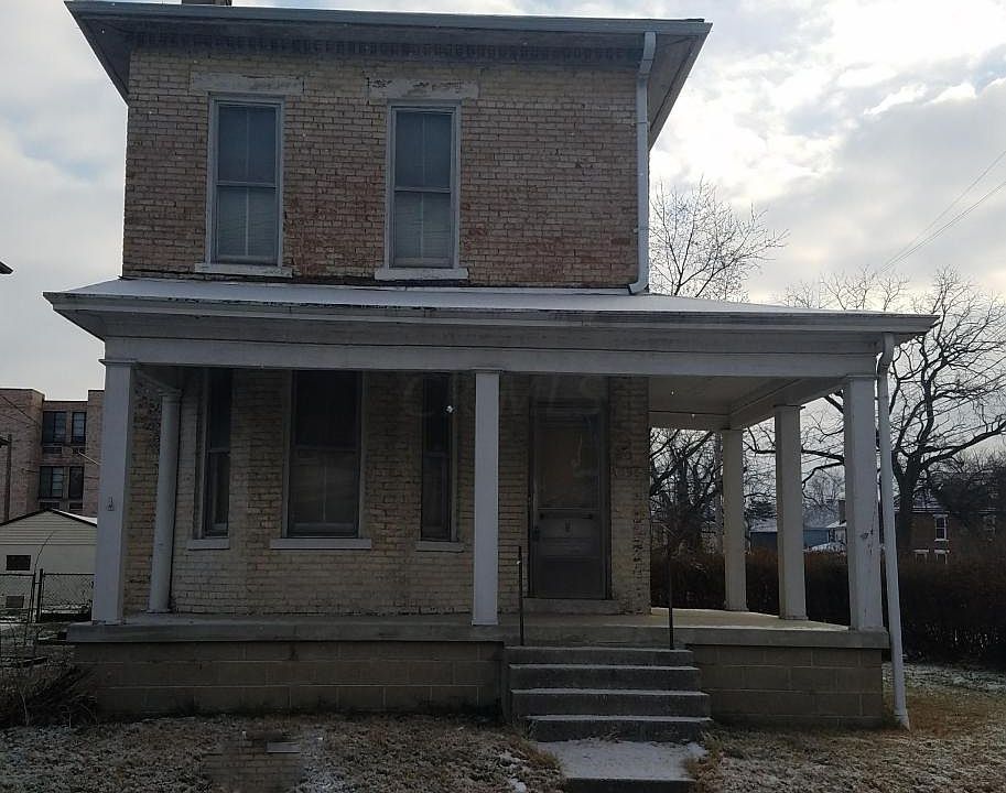 2nd image of 296 S Champion Ave