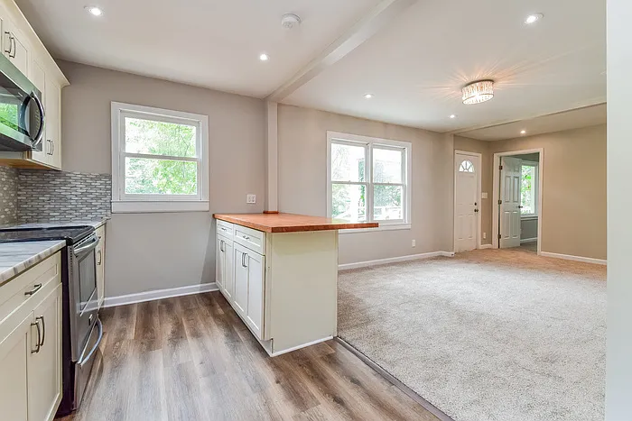 269 Moreland Way — Photo 7